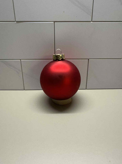 Julekule med navn 8cm Lys rød